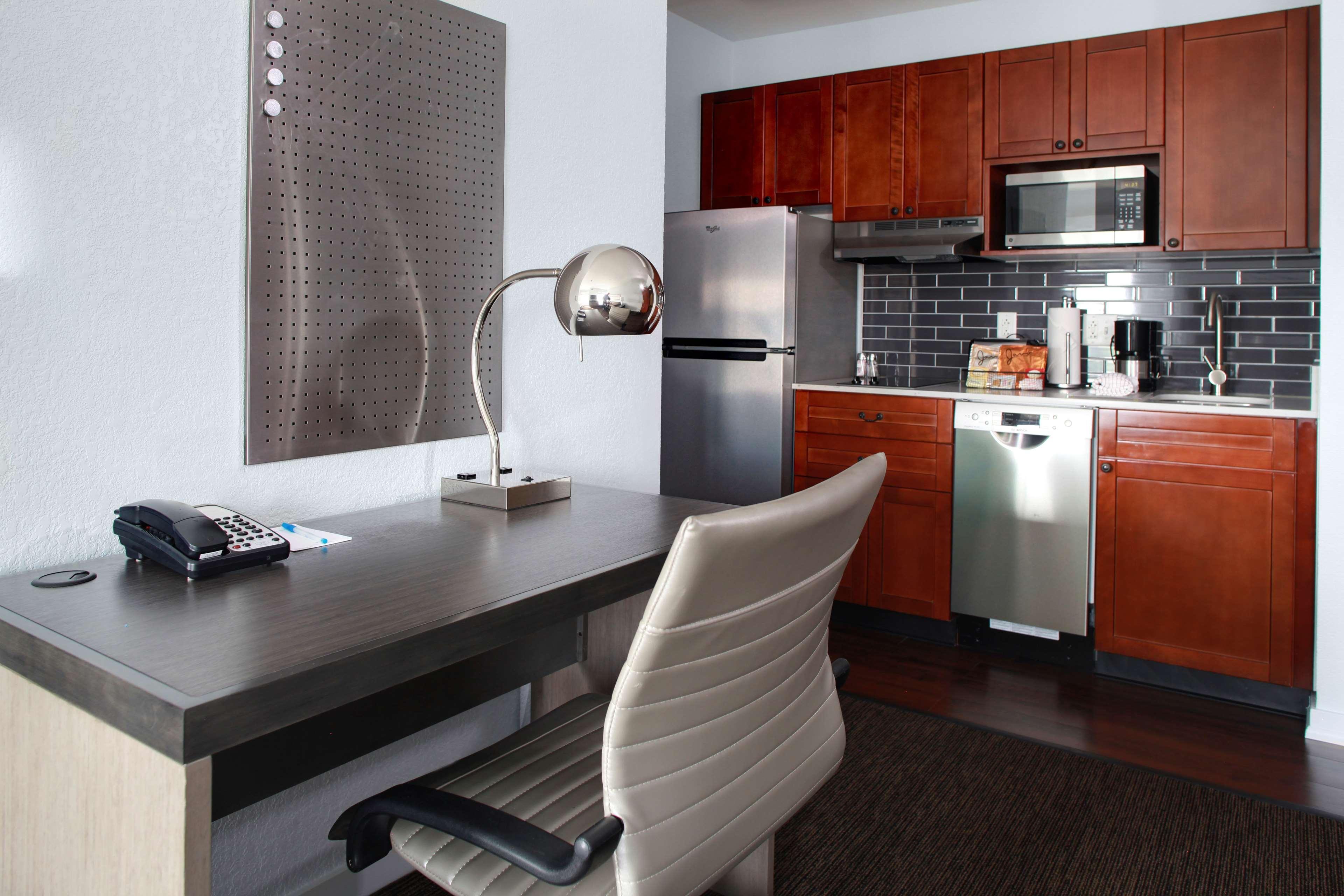 Hyatt House Boston/Burlington Hotel Exterior foto